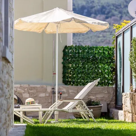 Sokaki Villas, Rustic Ambience * Khromonastírion