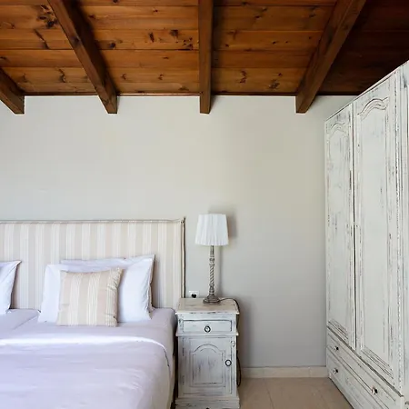 Villa Sokaki Villas, Rustic Ambience *